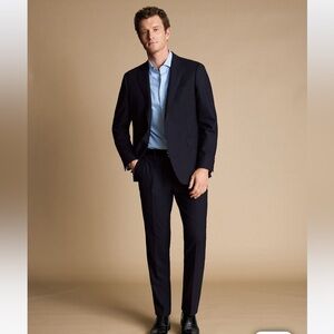 CHARLES TYRWHITT Super 120’s Ultimate Performance Suit Dark Navy Size 42 L $549